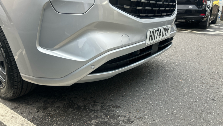 Ford Tourneo Custom 340 L2 Petrol Fwd 2.5 PHEV 232ps H1 Titanium 8 seater Auto